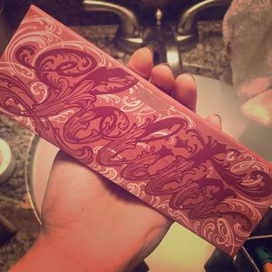 Kay Von D Lolita palette eyeshadows